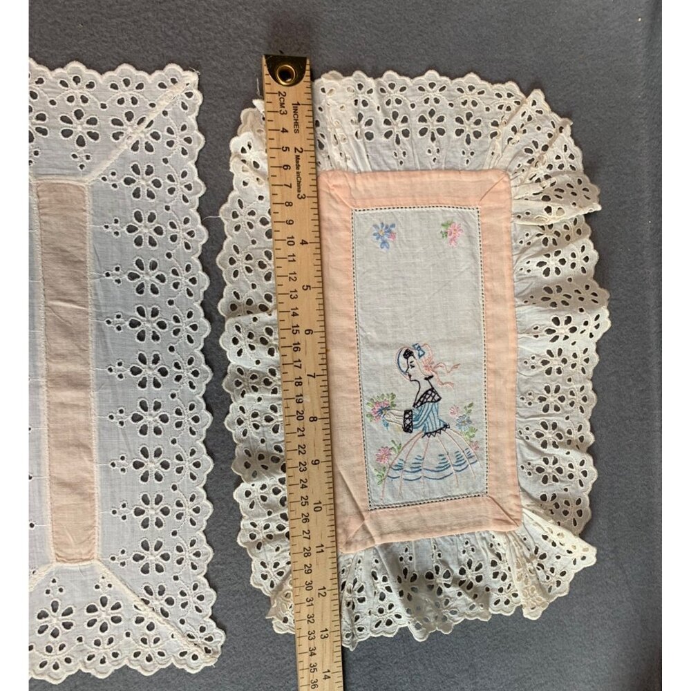 Vintage Lace Doilies Set with Embroidered Ladies - 3 Pieces for Elegant Decor - Picture 8 of 11